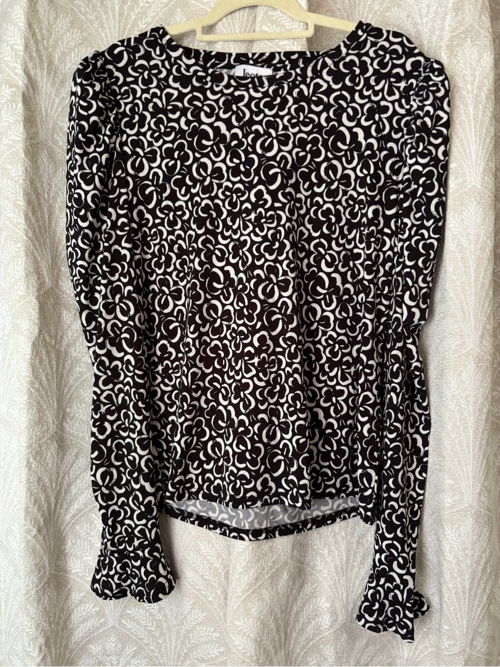 Leota Black and White Floral Long-Sleeve Blouse